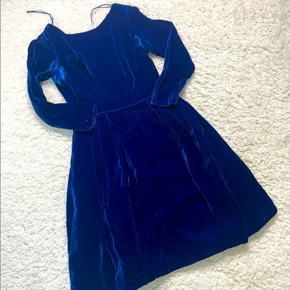 Vintage Dresses & Skirts - Vintage Crushed Velvet Long Sleeve Scoop Neck Dress